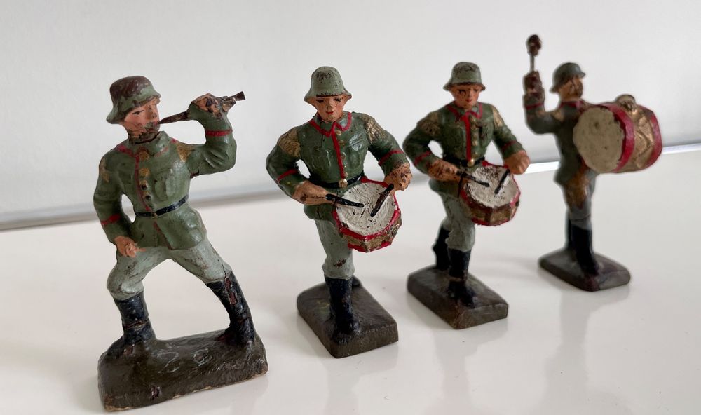 4x Spielzeugfiguren Lineol Wehrmacht WWII 2
