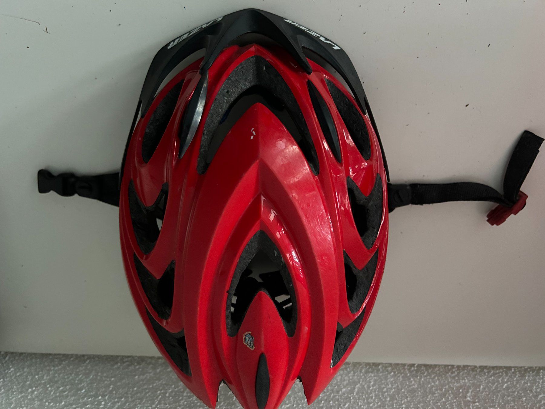 Caschi: Kinder-Velohelm, Grösse S – Usato da Buttisholz venduto da PIOTRCH