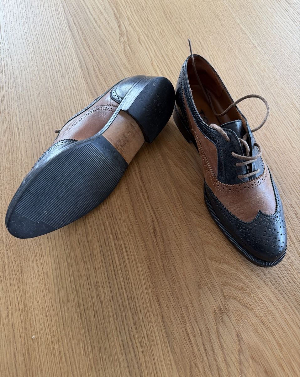 Scarpe da uomo: Klassischer Dandy Schuh aus Leder – Usato da Wettswil venduto da Elsol 1
