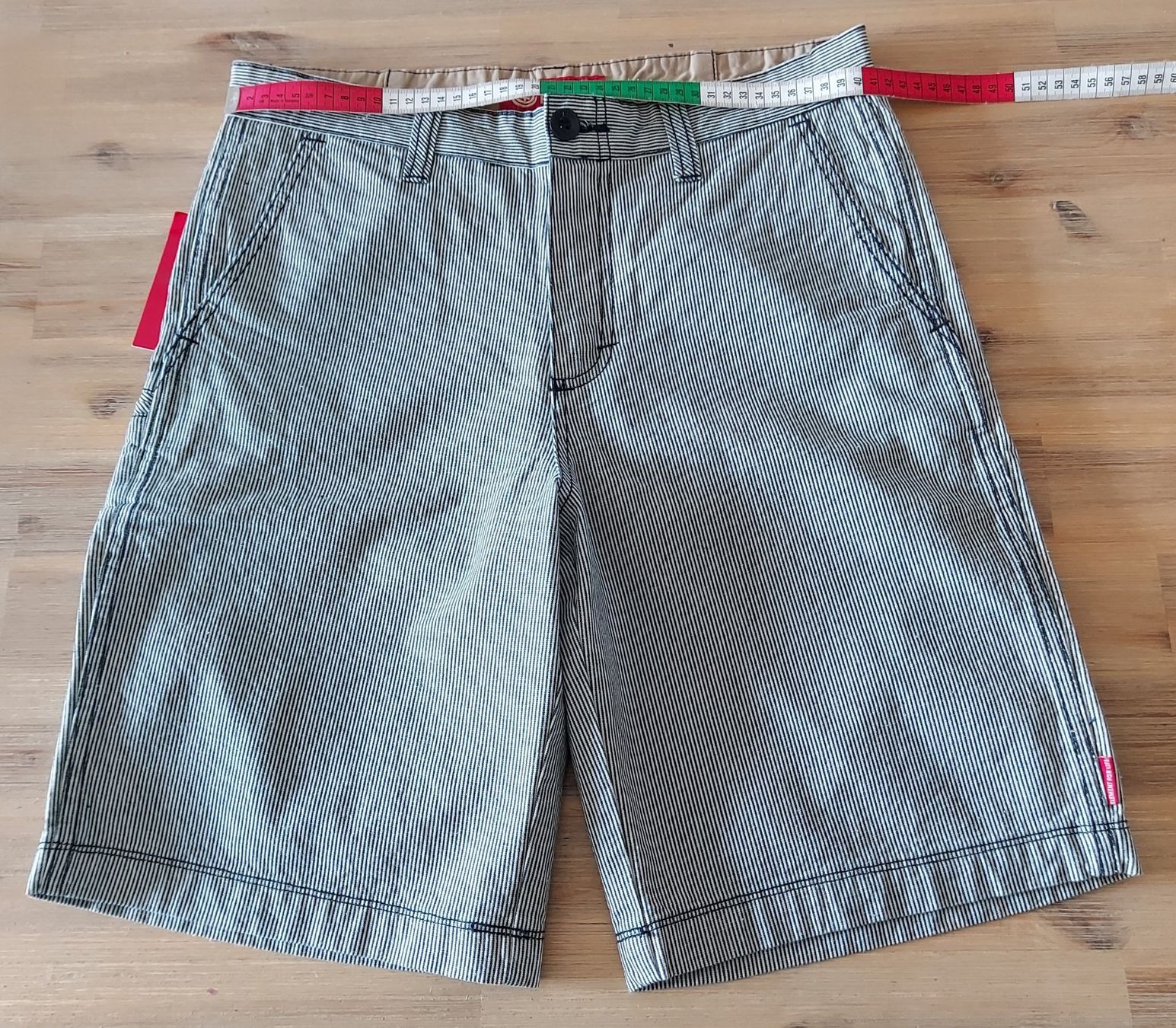 Hosen: Neue coole Element Shorts Gr. 30 – Neu und originalverpackt aus Basel von Mazzo84 2