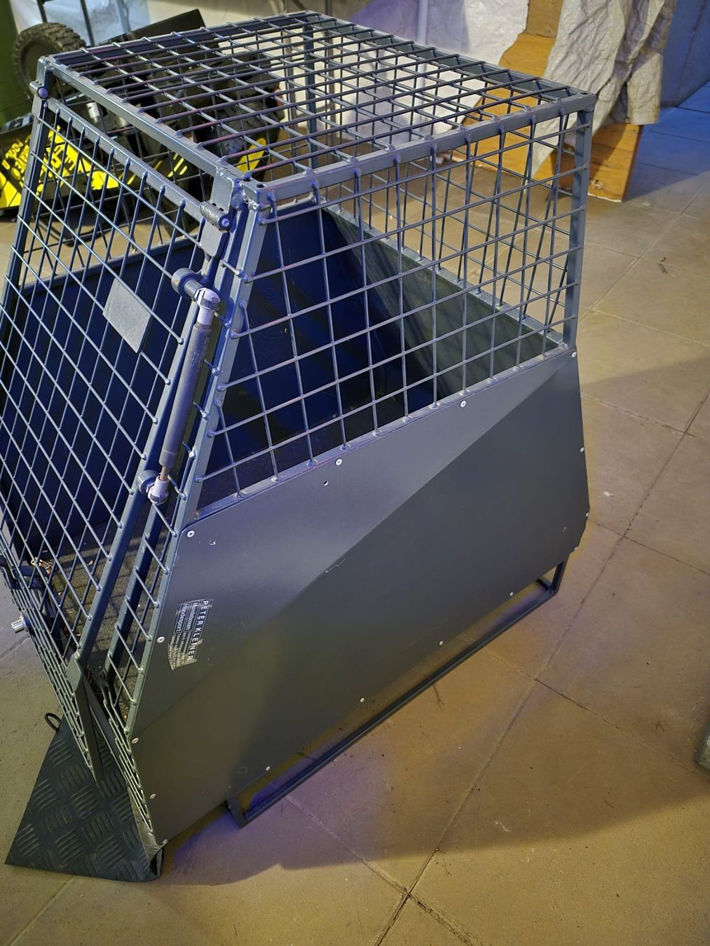 Gabbie, trasporto & Sicurezza: Hundebox Auto – Usato da Lupfig venduto da musicbox80 6