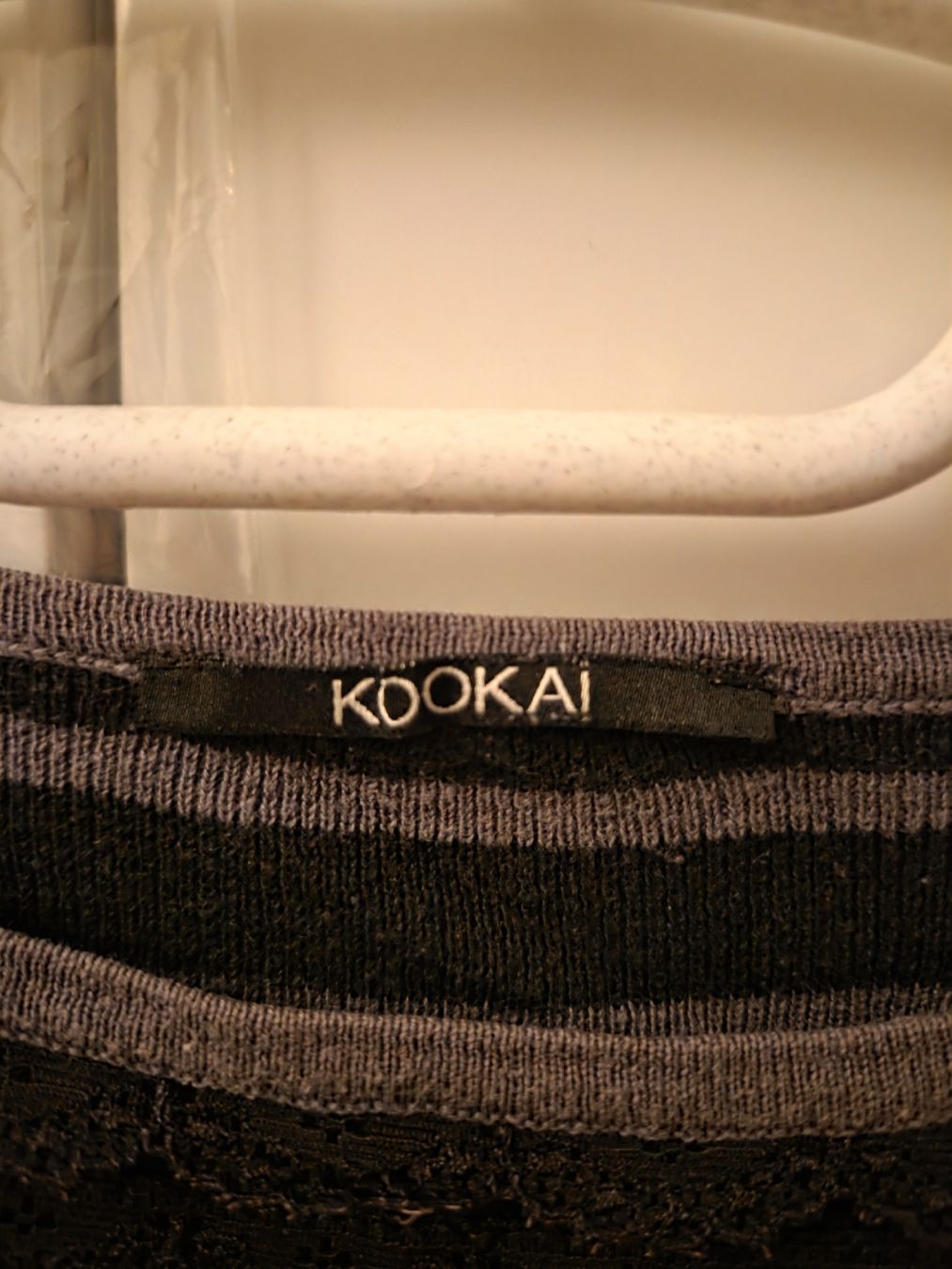 Kookai Maglioni & Felpe: Pull kookai rayé gris et noir – Usato da Lausanne venduto da bor_kwk9 3