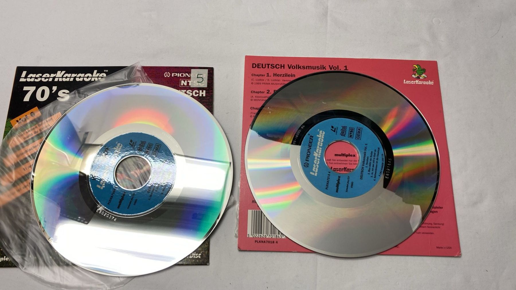 Tutti i DVDs: 2 Laser Karaoke Disc – Usato da Dietikon venduto da Rima57 2