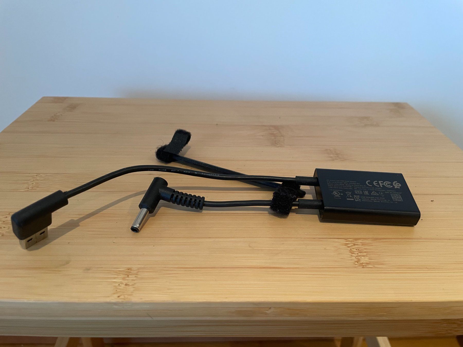 Hewlett Packard Unità & Adattatore: Adaptateur pour docking station - HP HSA-B006 – Usato da Petit Lancy venduto da gil_hr6v 6
