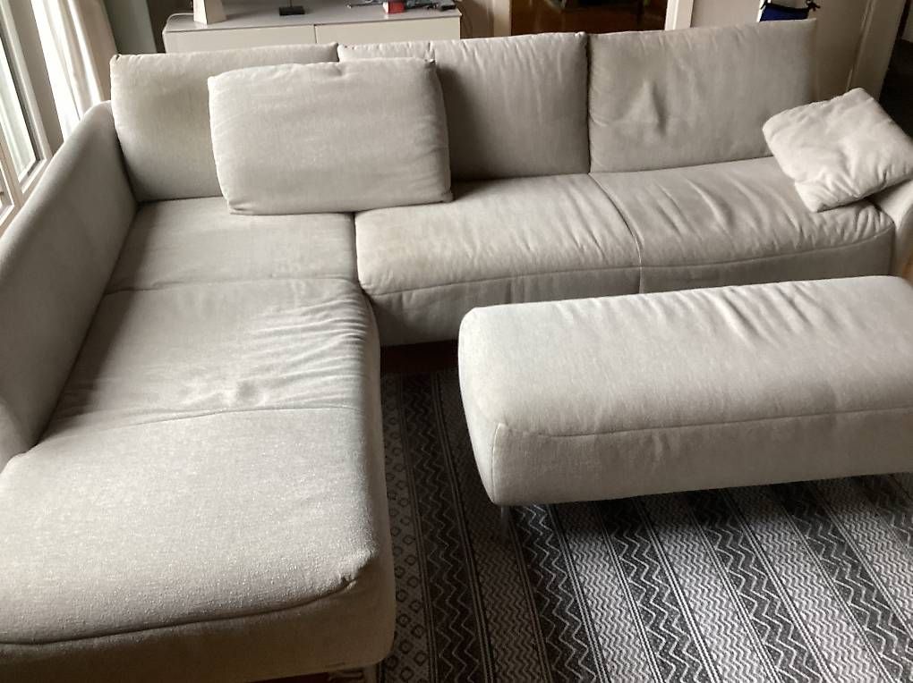 Sofas: Sofa, super bequem, mit großem Hocker – Gebraucht aus Dättlikon von poppa911 2