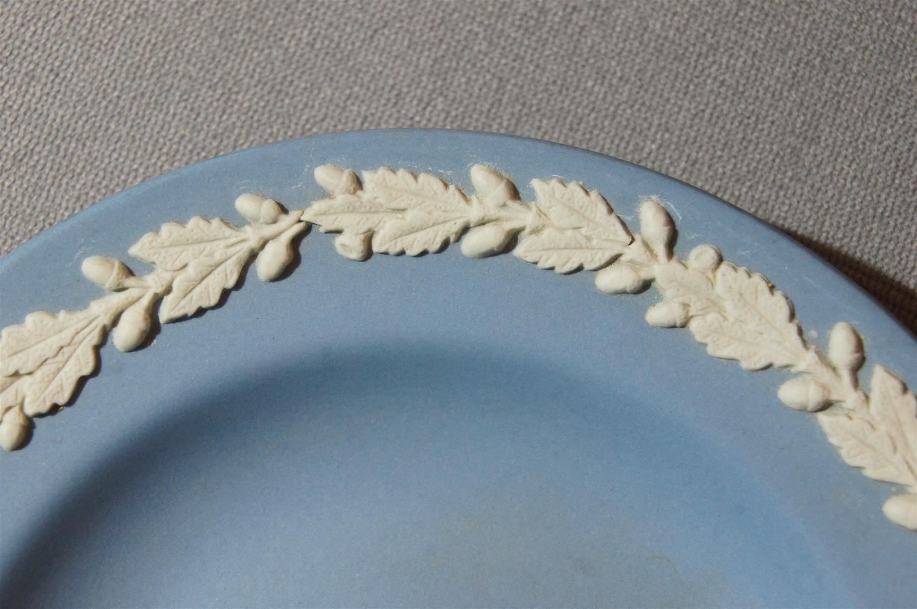 Sonstige Dekorationen & Accessoires: Wedgwood-Dose rund – Gebraucht aus Geroldswil von ARTEFACTO 3