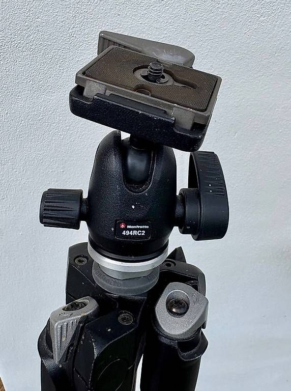 Manfrotto Trépieds & Accessoires: Dreibein-Stativ – D'occasion à Zollikon par Tagisonne 2