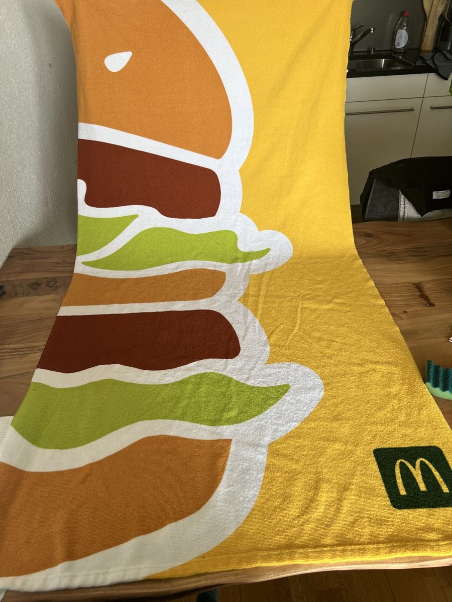 Badetücher: BIGMAC BADETUCH MC DONALDS – Neu (gemäss Beschreibung) aus Oensingen von Chris_Odi