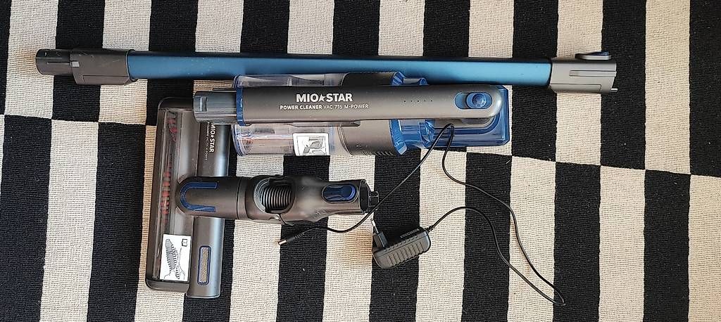 Staubsauger & Zubehör: Aspirateur Mio star VAC 715 – Gebraucht aus Genf von AdiOs2 2