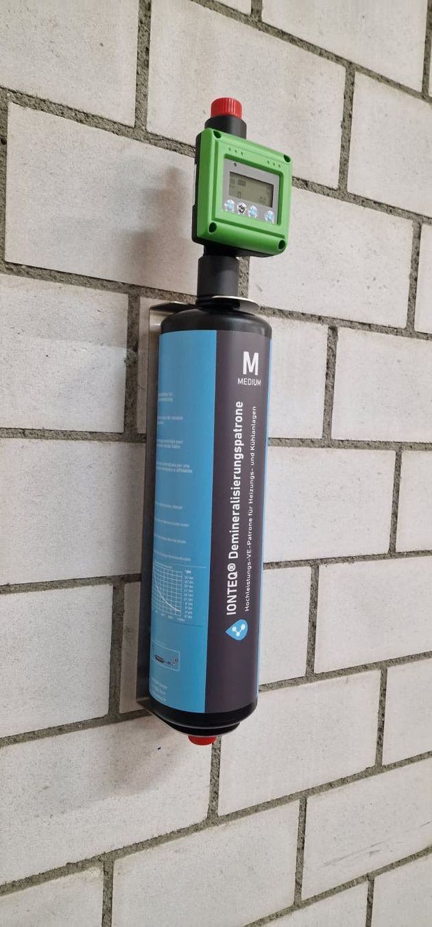 Installations sanitaires: Demineralisierungs Wandstation MEDIUM inkl. Messcomputer mc1 – Neuf avec emballage d'origine à Chur par IONTEQ 2