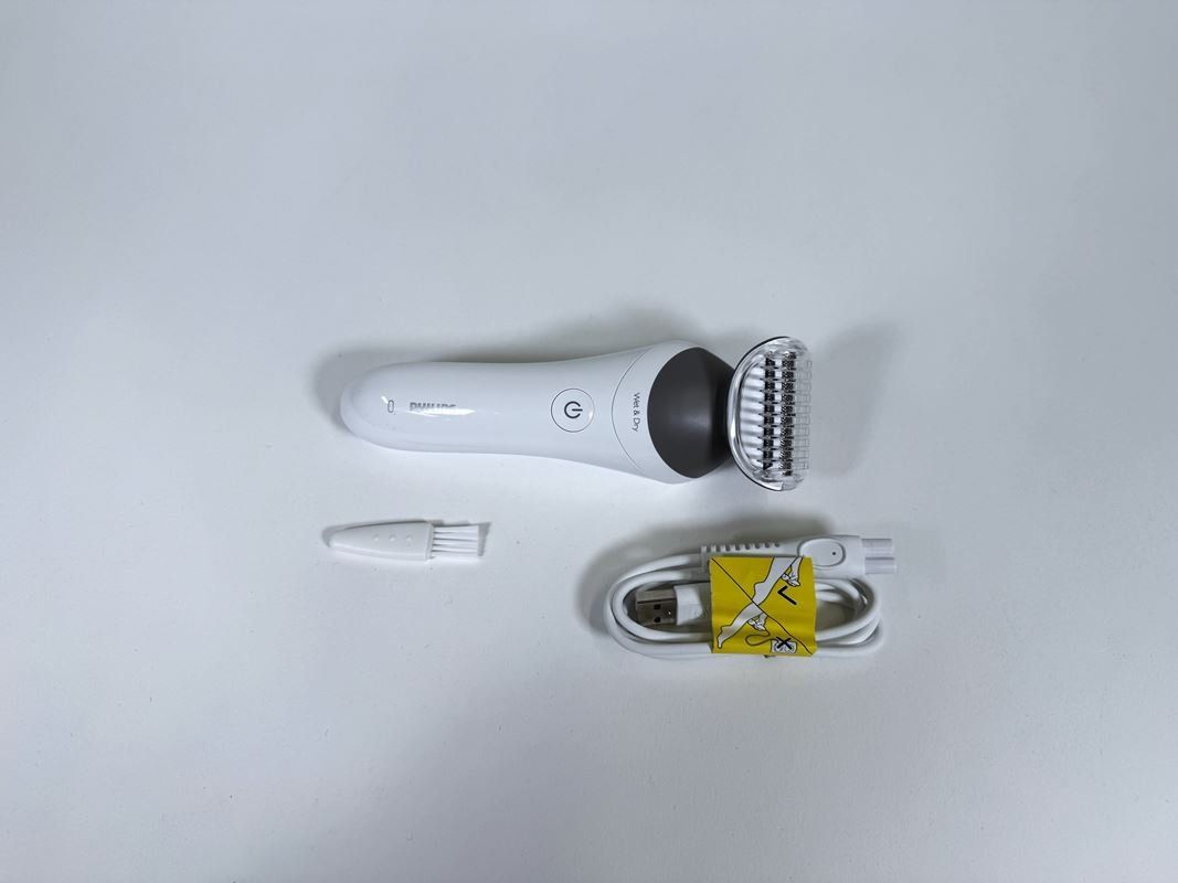 Philips Rasoi & Lamette da barba: PHILIPS Lady Shaver Series 6000 – Usato da Zollikofen venduto da Restwert_Zollikofen 6