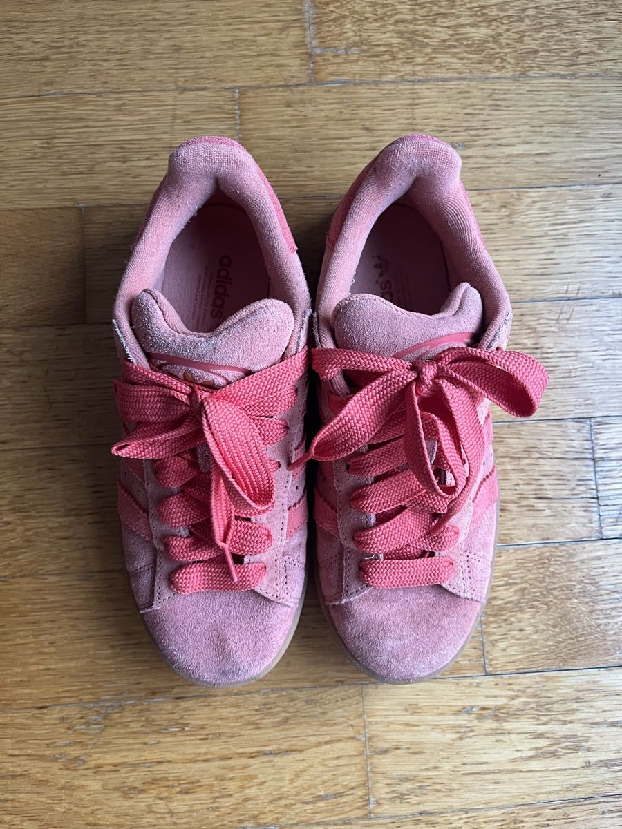 Adidas Scarpe da donna: Adidas Campus sueded 00s W shoes – Usato da Bern venduto da val_kw6s 1
