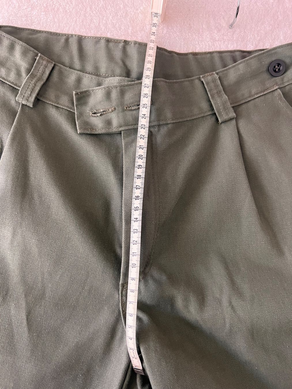 Hosen: Fischer pêcheur olive green pants – Neu (gemäss Beschreibung) aus Lausanne von NYC67 7