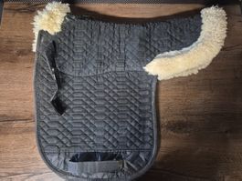 Engel Lammfell Schabracke / Satteldecke