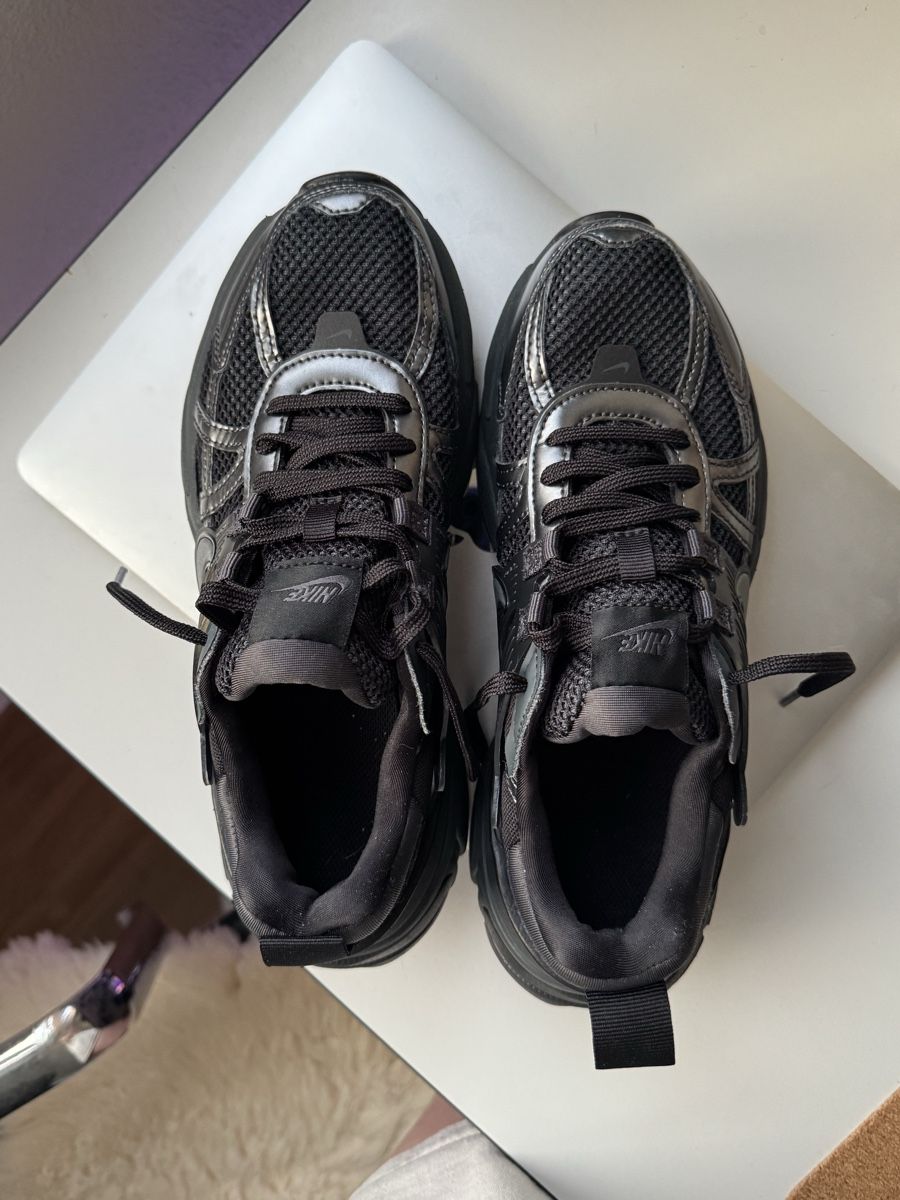 Nike Scarpe da uomo: Sneakers Nike v2k run Black Anthracite – Nuovo (secondo la descrizione) da St. Gallen venduto da sch_th5c 6