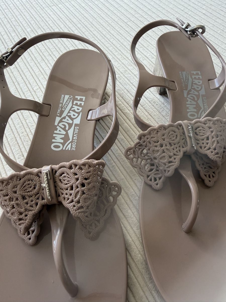 Scarpe da donna: Salvatore Ferragamo Sandale – Usato da Birmensdorf ZH venduto da lakii338 1