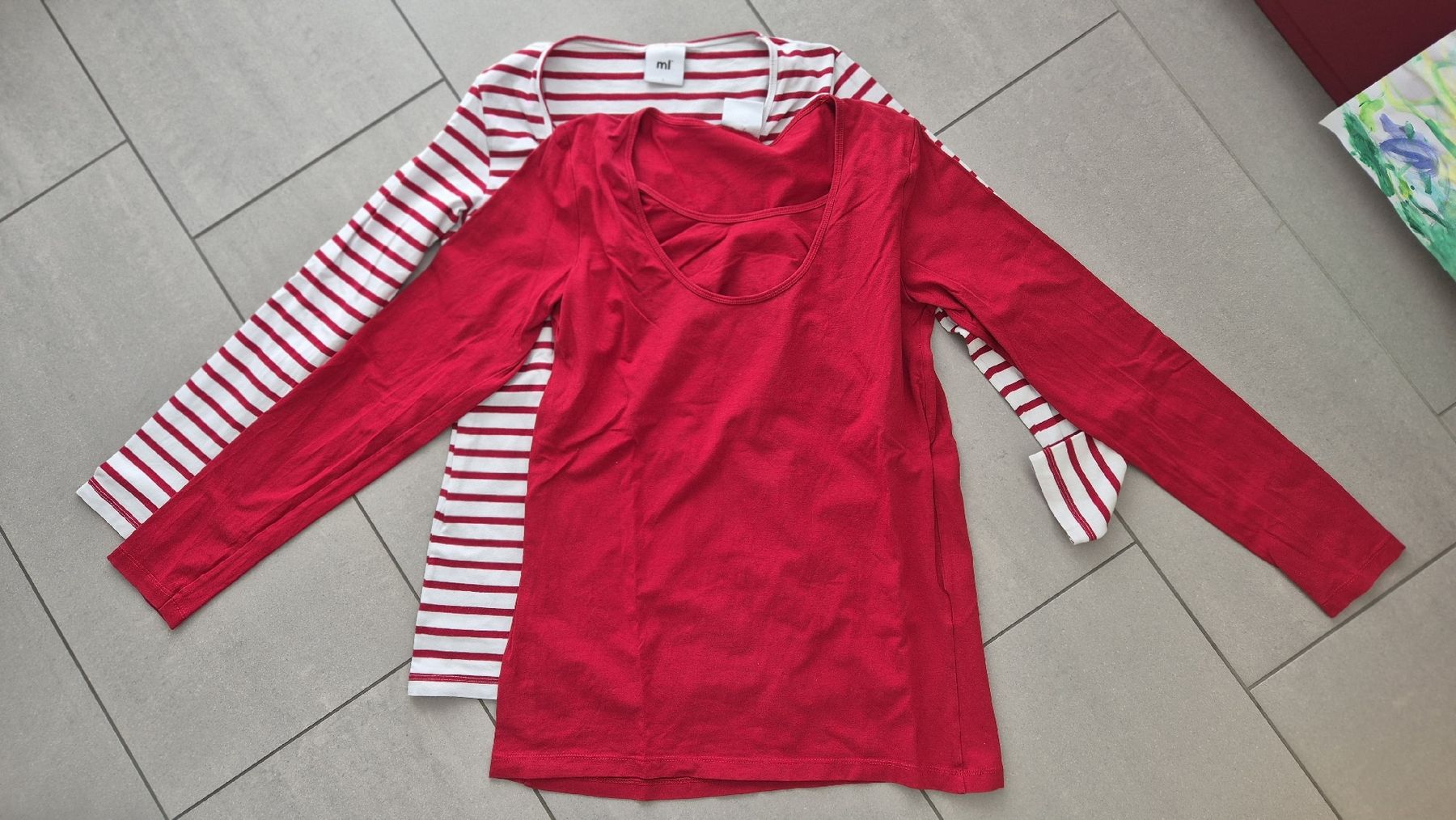 T-shirt: 2er Set Schwangerschaft-/Stillshirts, Gr. L, Rot/Gestreift – Usato da Würenlingen venduto da mwimmer 1