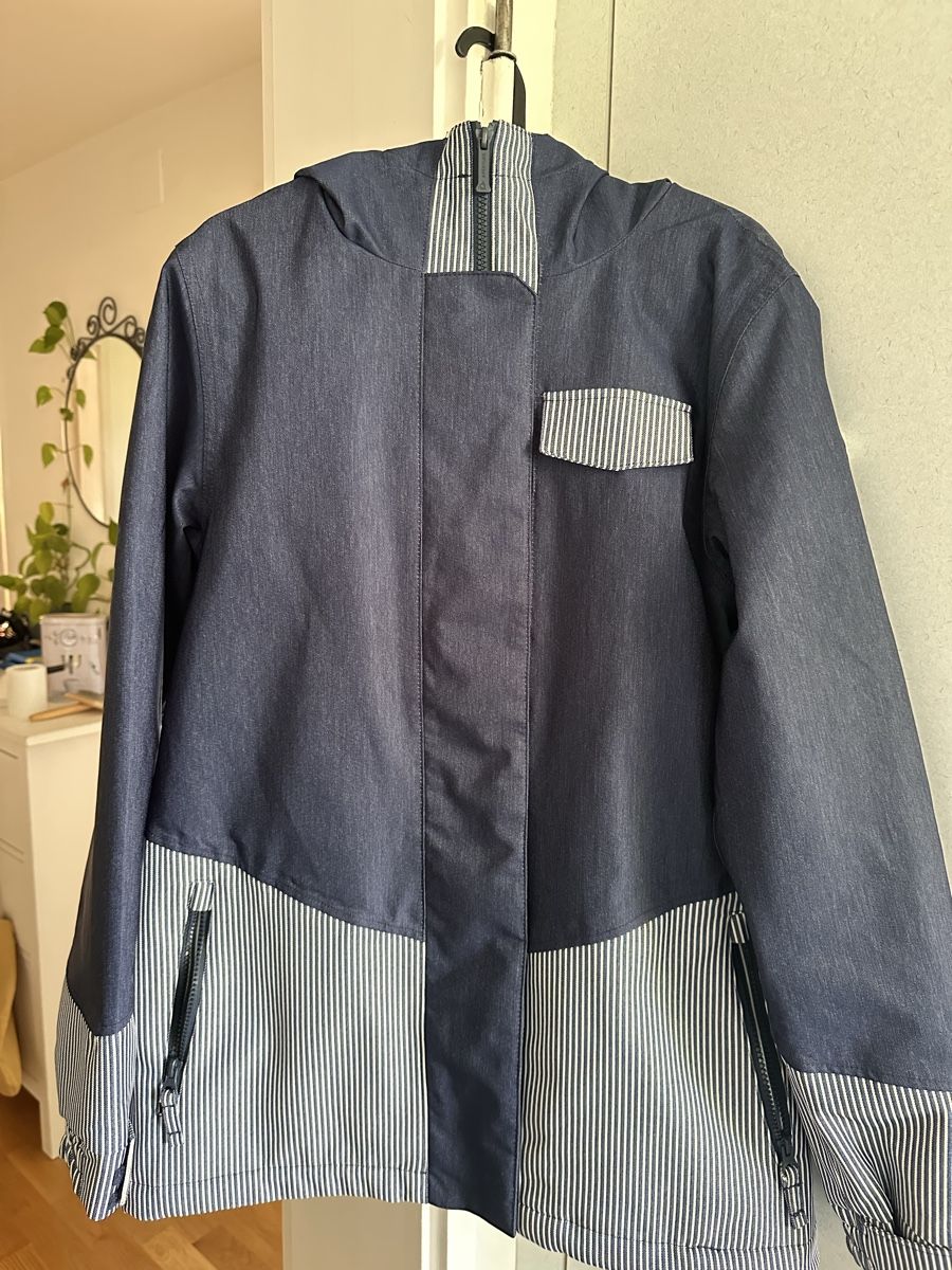 Vestes: Aperture Ski Jacke Grösse M Waterproof blau – Neuf (Voir description) à Zürich par cla_qxx8