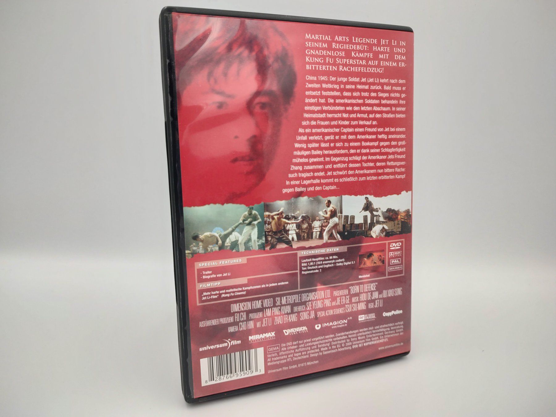 Tutti i DVDs: BORN TO DEFENSE - Versand A-Post nur CHF 2.50! – Usato da Siblingen venduto da the_92m7 1