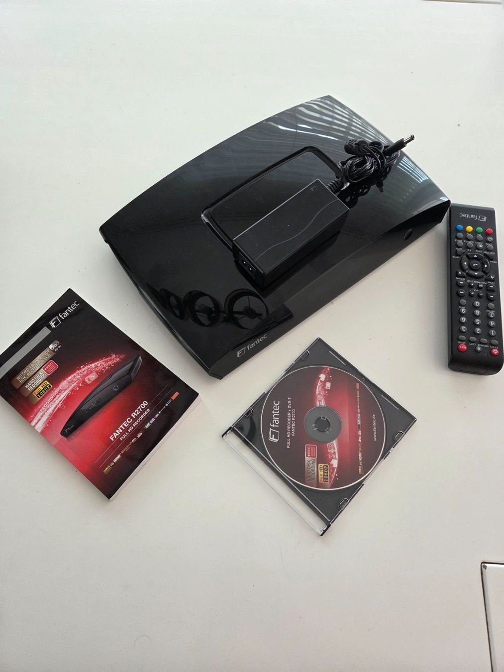Lettore multimediale & Streamer: Fantec Netzwerkplayer R2700 – Nuovo (secondo la descrizione) da Altnau venduto da RenaltoK