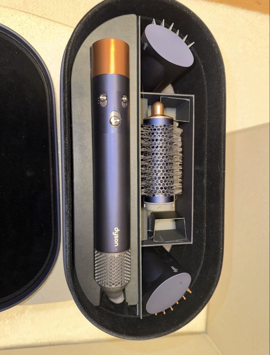 Dyson Asciugacapelli: Dyson Airwrap complete long – Usato da Dietikon venduto da ara_k7tk