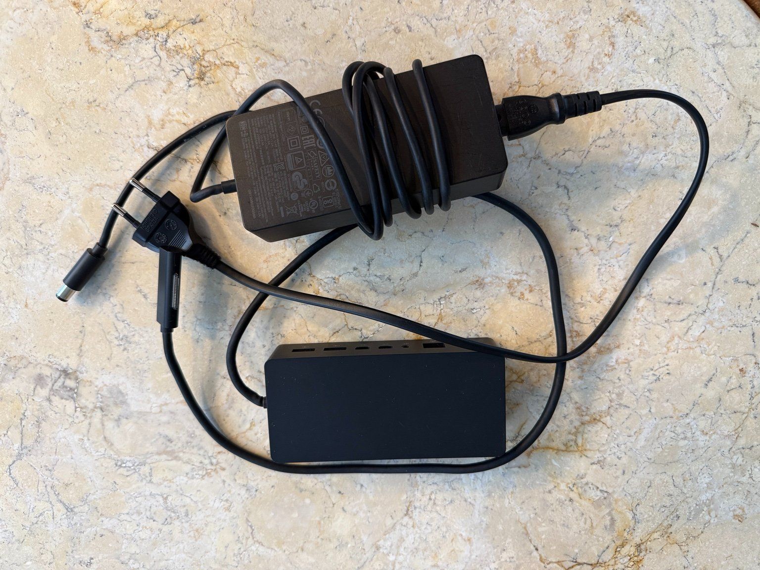 Microsoft Dockingstation: Microsoft Surface Dock 1661 – Original Dockingstation inkl. – Gebraucht aus Meilen von ssa_6s8r 4
