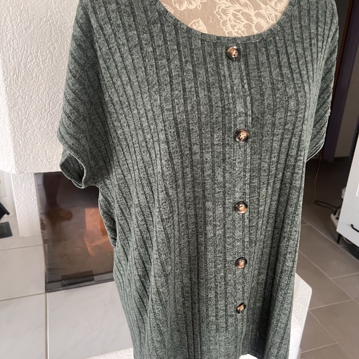T-shirt: Grünes Oberteil Gr. XL Rippstrick – Usato da Seon venduto da Sunny-Schmuck78 1