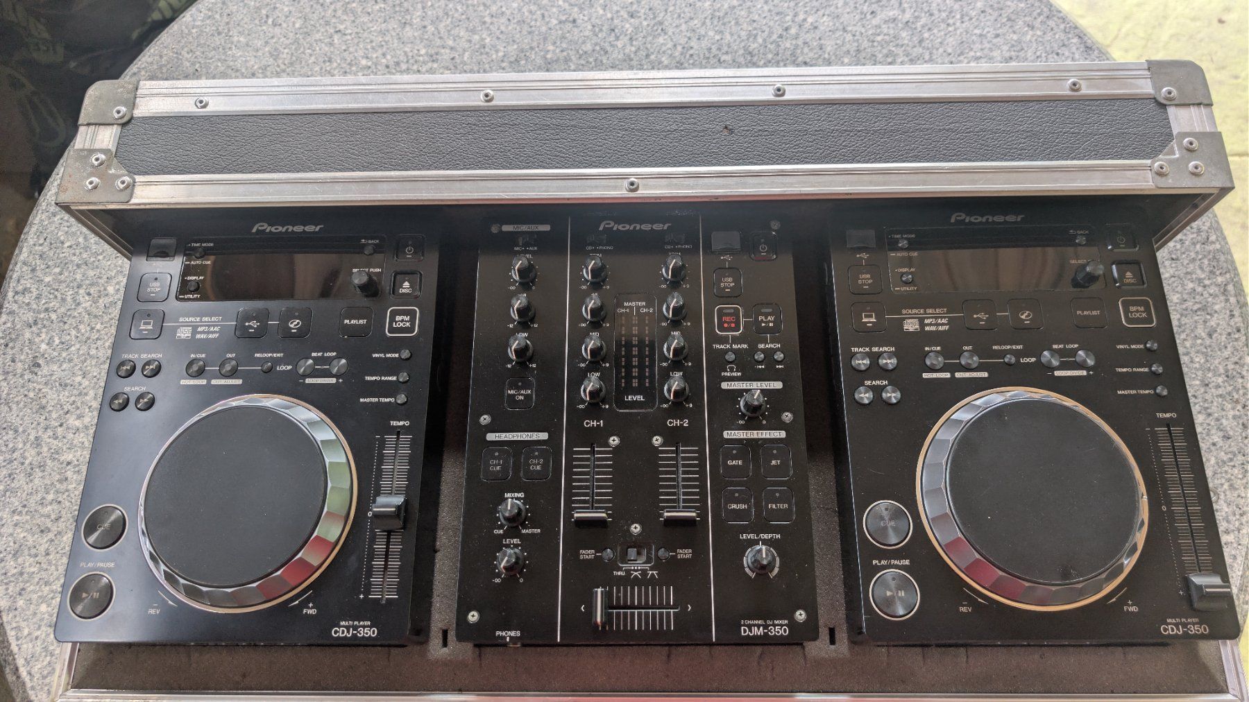 Pioneer Console di mixaggio: Pioneer 350 Set mit Case – Usato da Rafz venduto da tob_ymx7