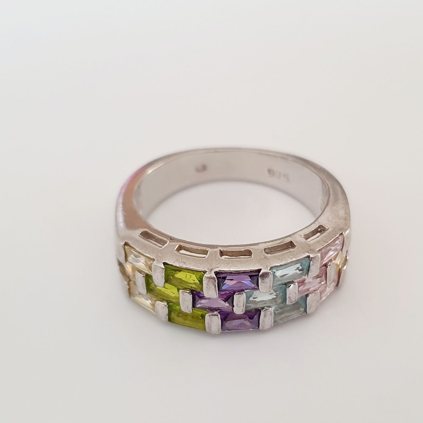 Anelli: Silberring 925 mit bunten Steinen, Grösse 19.3 mm, – Usato da Kreuzlingen venduto da Wunderkiste123 4