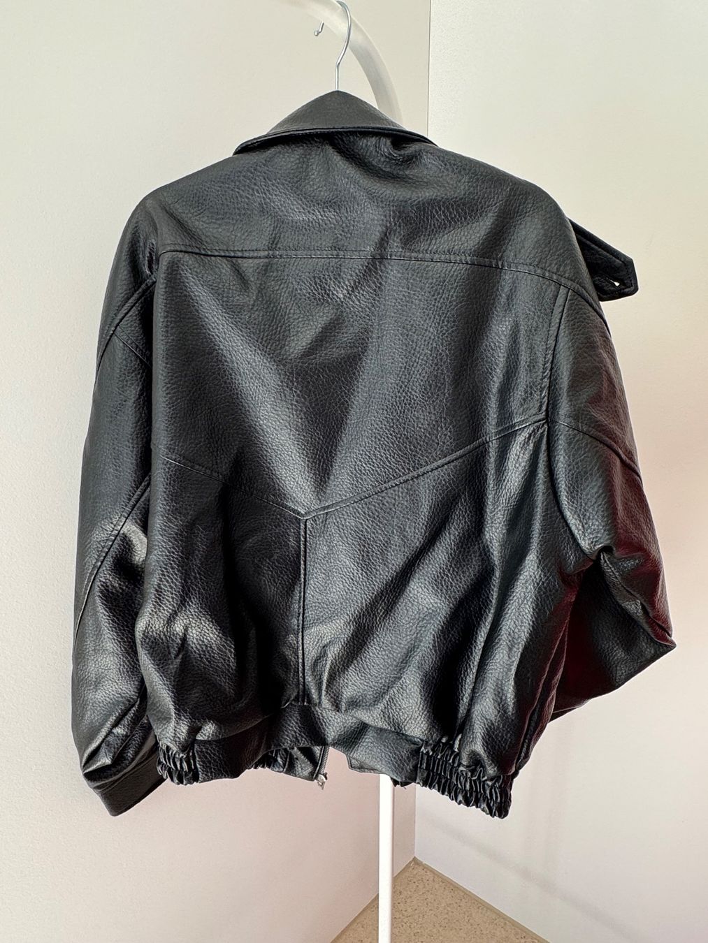 Giacche: Kunstleder Jacke schwarz – Difettoso da Zürich venduto da di_archive 7