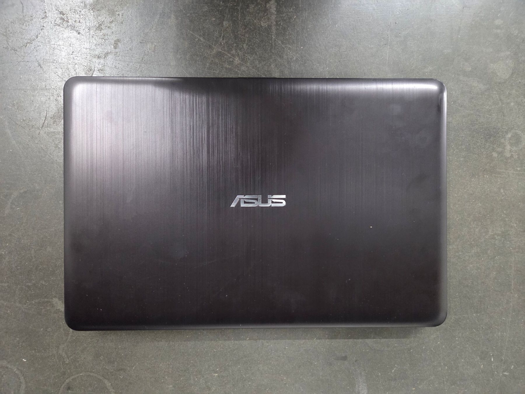 Asus Notebooks: 15.7" ASUS i3 Notebook, 250GB SSD ***PORTOFREI*** – Gebraucht aus Landquart von Chrigi88 4