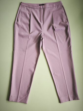 Neue rosa Zigarettenhose von Marks and Spencer, Größe EU42