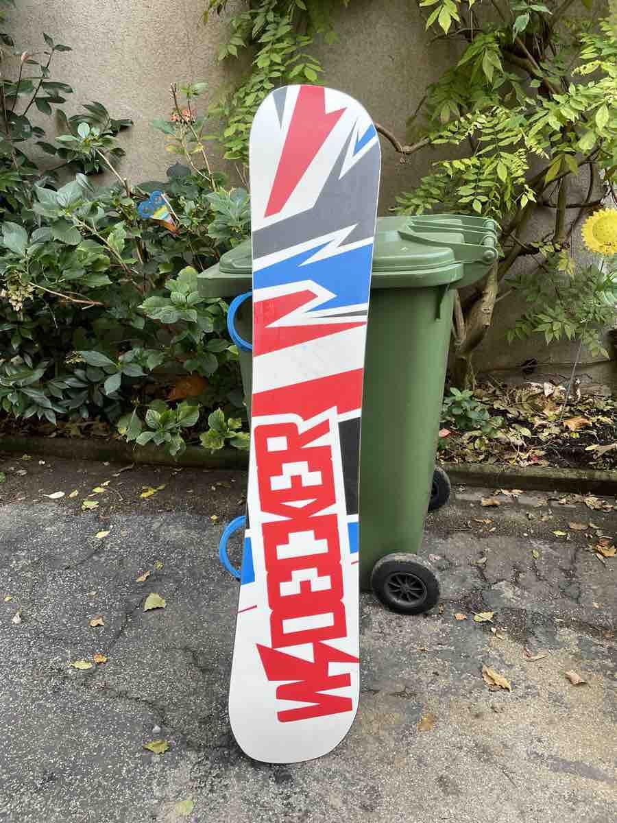Nidecker Board: Snowboard Nidecker mit Bindung 152 cm – Usato da Biel/Bienne venduto da Urbue 1