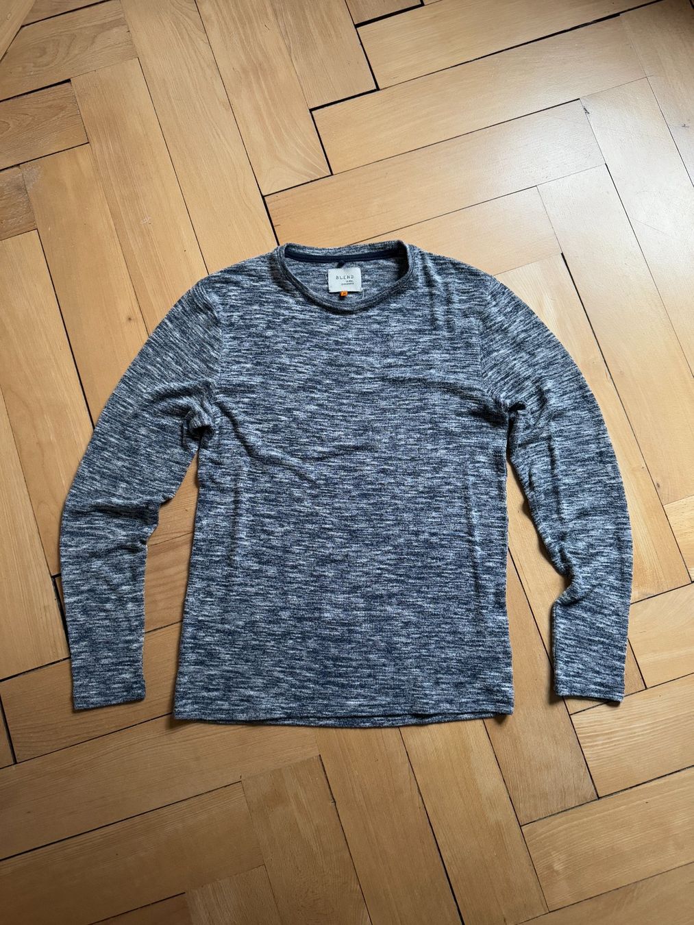 T-Shirts: BLEND - Langarmshirt dunkelblau-weiss meliert M – Gebraucht aus Zürich von Diazaio