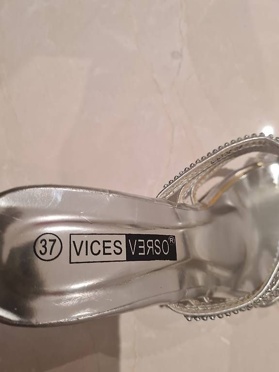 Scarpe da donna: Highheels mit Strasssteine silber Gr. 37 – Usato da Erlen venduto da danilo1701 4