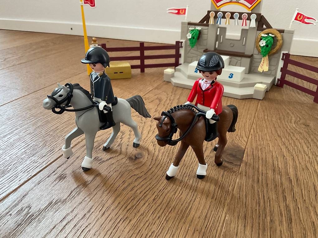 Giocattoli: Playmobil Reitturnier – Usato da Frutigen venduto da eli_f69b 2
