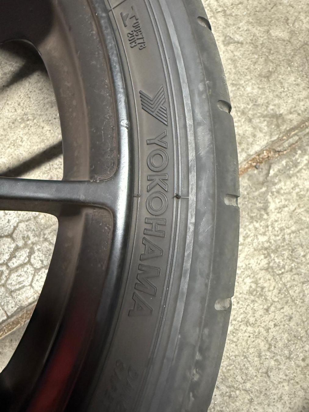 Pneumatici & Ruote complete: Pneus Yokohama Advan A052 – Usato da Meyrin venduto da fia_ym6t 2