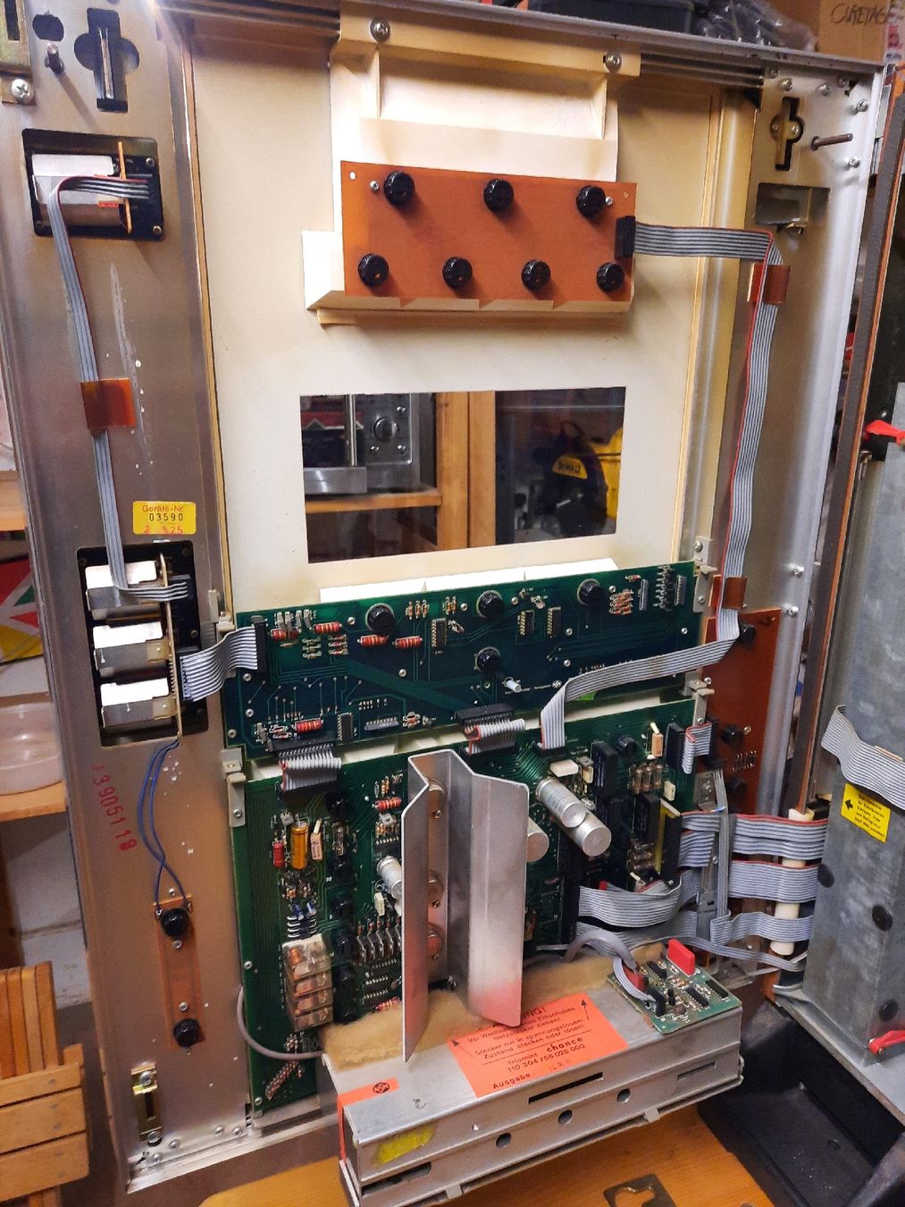 Spielautomaten: Machine à sous – Gebraucht aus Valeyres-sous-Rances von Cor_vintage_7 6