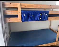 Kinderbett ( Stockbett) ohne Matratzen