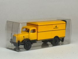 GB- Brekina Mercedes Lang Hauber  Koffer Post
