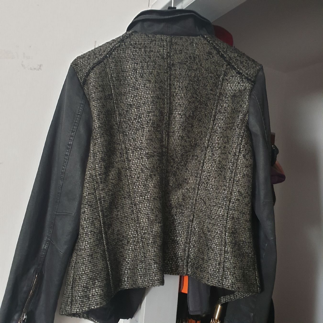 Marc Cain Giacche: Marc Cain schöne Jacke Gr. 2 – Nuovo (secondo la descrizione) da Frenkendorf venduto da Moon111 1