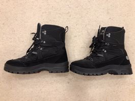 Bottes avec fourrure- N46/Stiefel mit Spikes Gr: 40