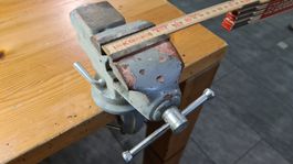 Schraubstock alte qualität