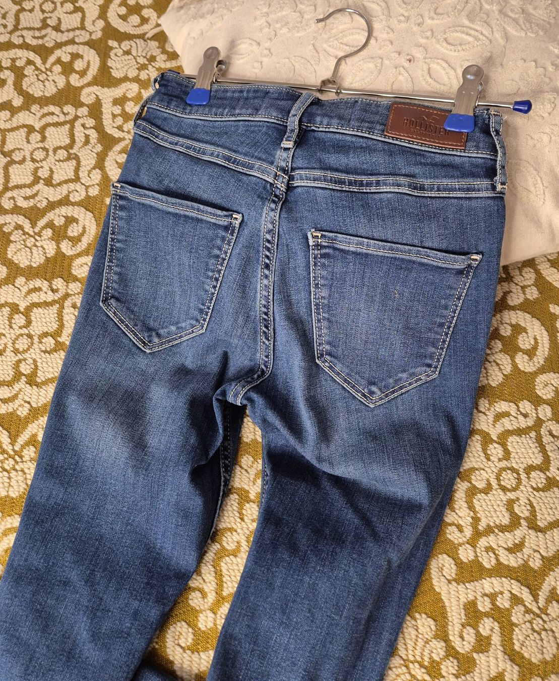 Hollister Jeans: Hollister Jeans – Gebraucht aus Leissigen von ali_k9v8 3
