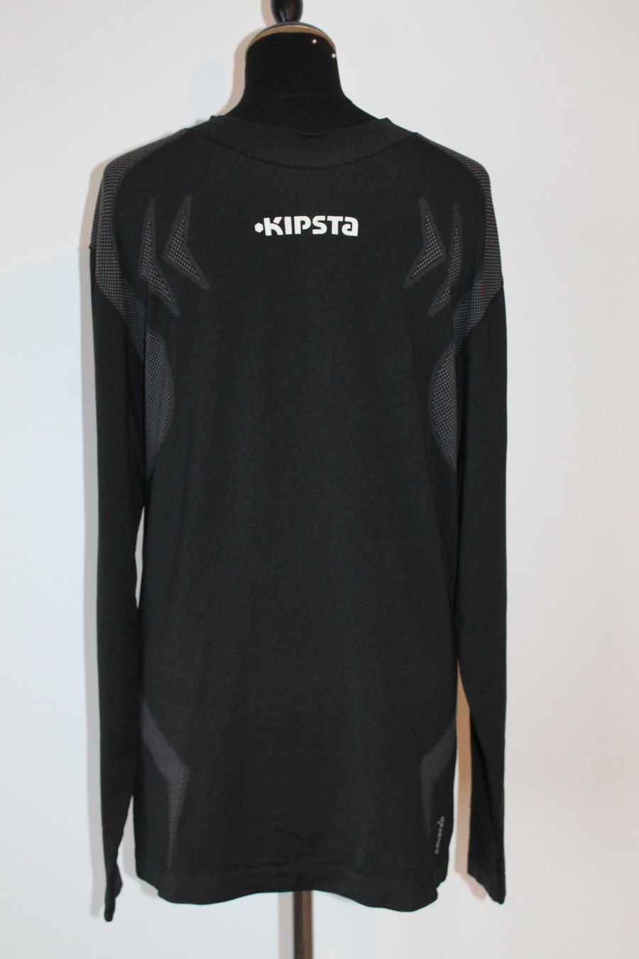 Pullover & Sweatshirts: Sweatshirt KIPSTA taille XL – Gebraucht aus Chez-le-Bart von jasse