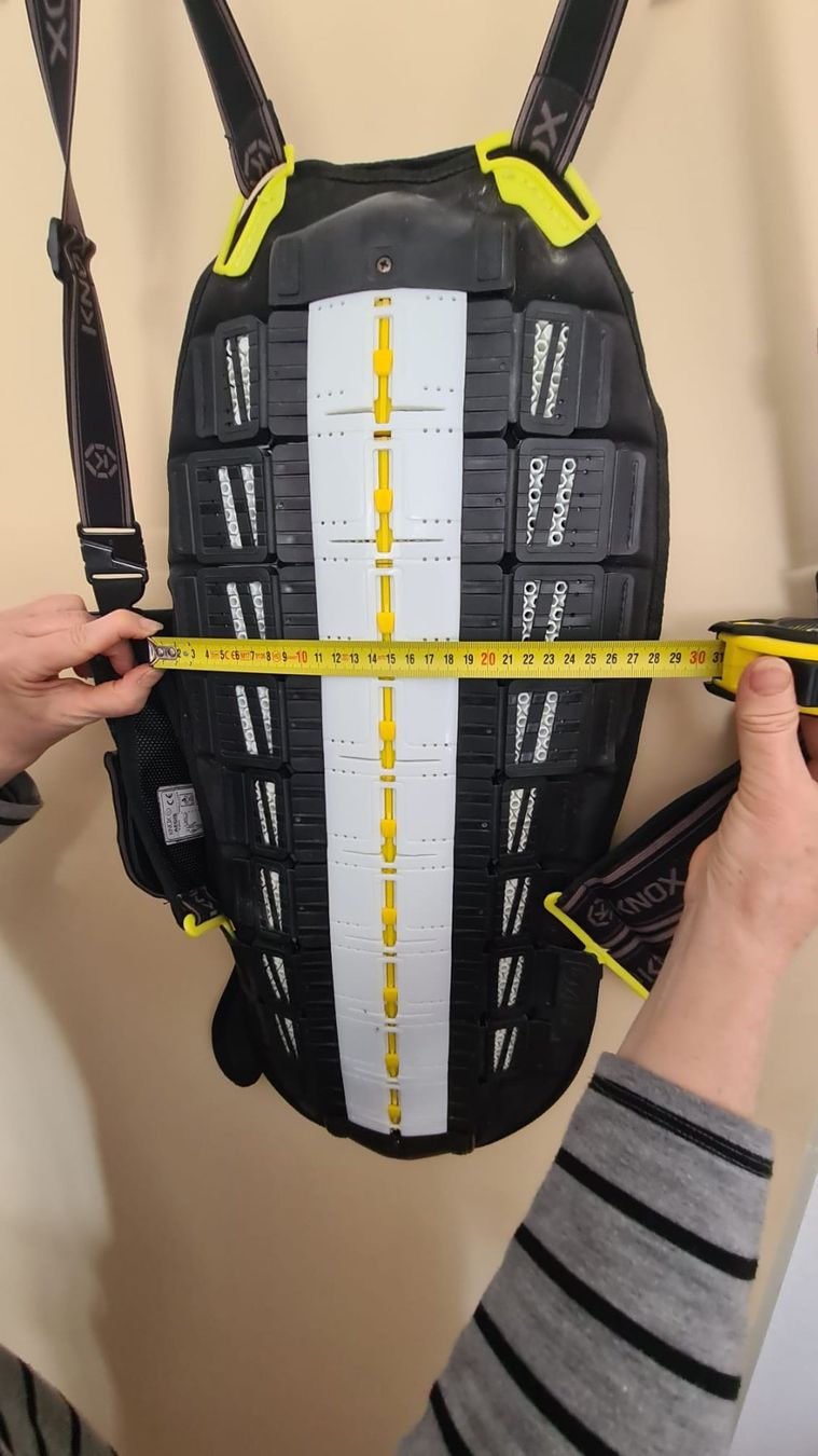 Protezioni & Imbottiture: Knoxx Aegis Back Protector (9 plate. level 2) – Usato da Uster venduto da bobnemet 4