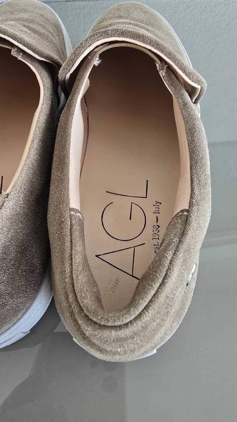 AGL Scarpe da donna: Loafer AGL 37 Wildleder hellbraun – Nuovo (secondo la descrizione) da Untereggen venduto da cla_kb2w 4