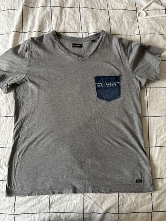 DIESEL GREY V-NECK T-SHIRT
