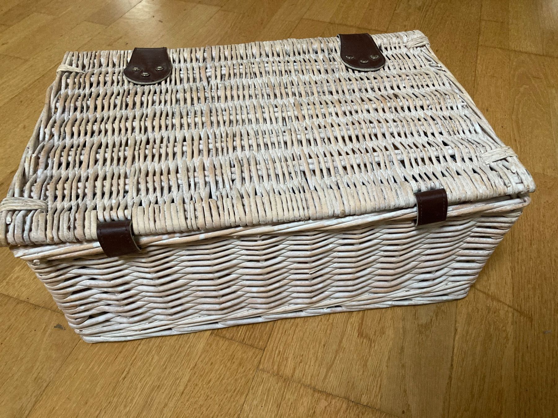 Altro per la casa: Picknickkorb wie neu – Nuovo (secondo la descrizione) da Hitzkirch venduto da eve_may 3