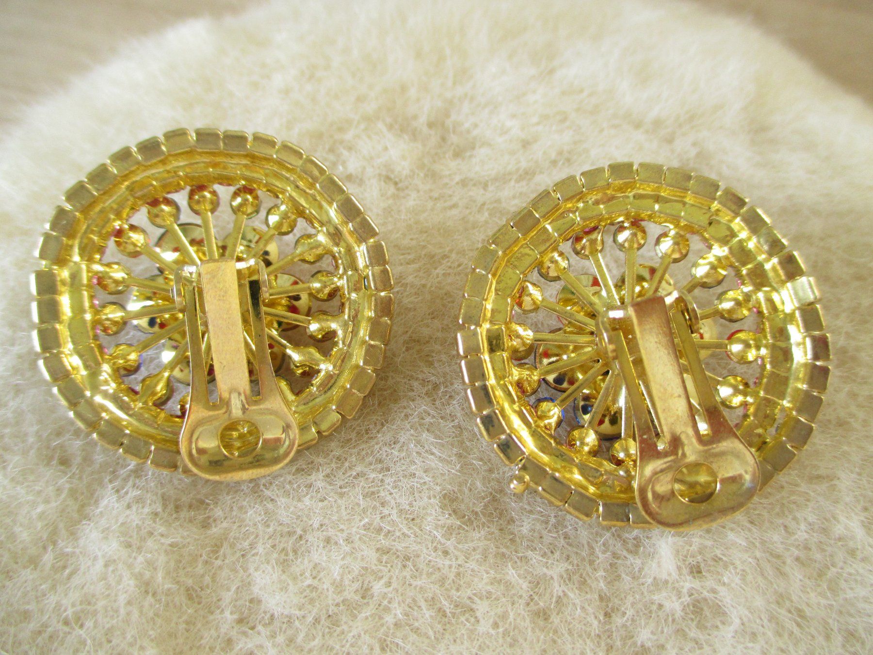 Ohrringe & -stecker: Statement Ohrclips Strass Vintage Clips Ohrringe – Gebraucht aus Rorschacherberg von Marubium 6